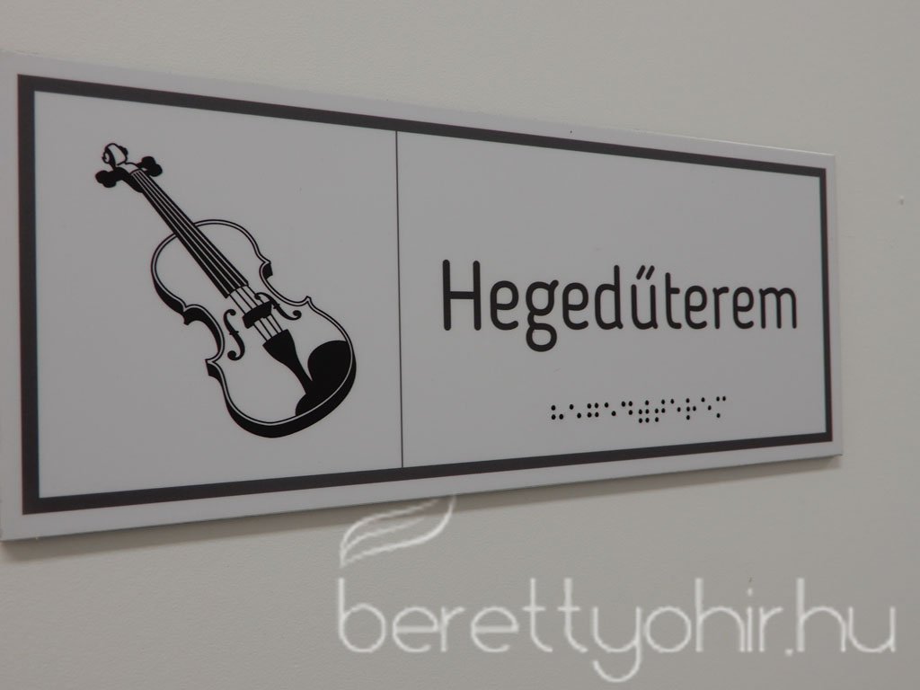 Átadták a zeneiskola új épületét 47